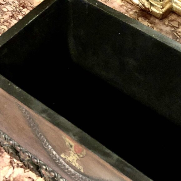 NWT Designer Michael BERMAN Regal Crested Ceramic Lidded Humidor Jewelry Box - Picture 3 of 6